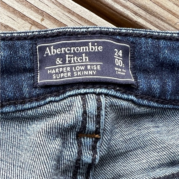 Abercrombie & Fitch Women’s Dark Wash Harper Low Rise Super Skinny Jeans 24/00S - Picture 4 of 9
